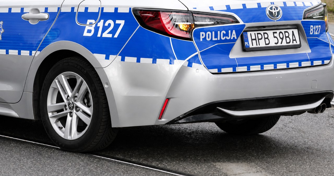 Oznaczenia radiowozów mają znaczenie. Kierowcy tego nie odczytują