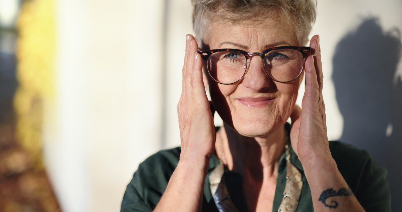 Choroba Alzheimera może odcisnąć ślad w oczach? Widać lata przed diagnozą