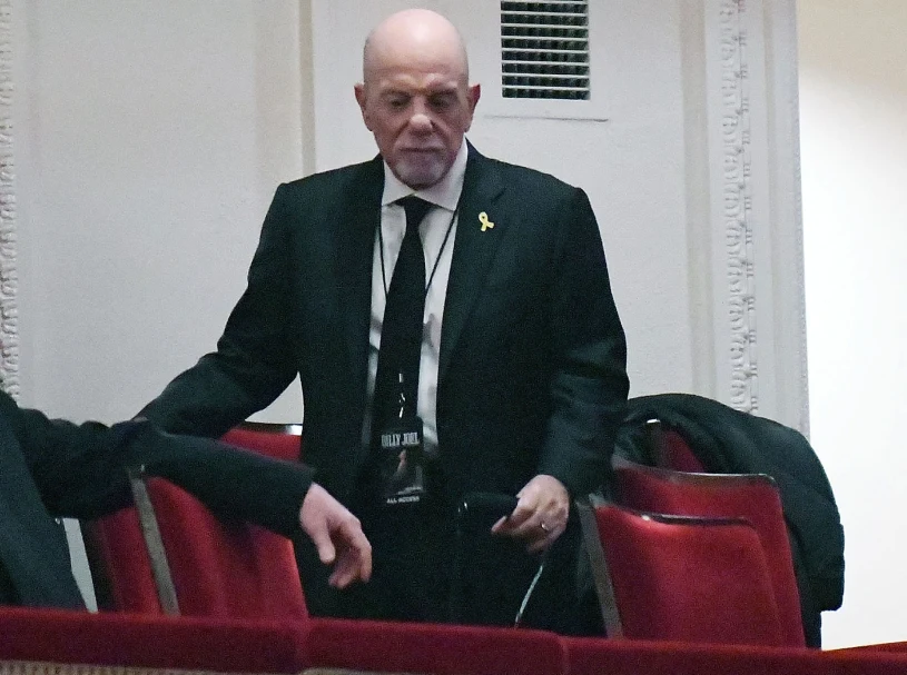 Schorowany gwiazdor krytykuje powstający film o sobie. "Nie posiadają praw"
