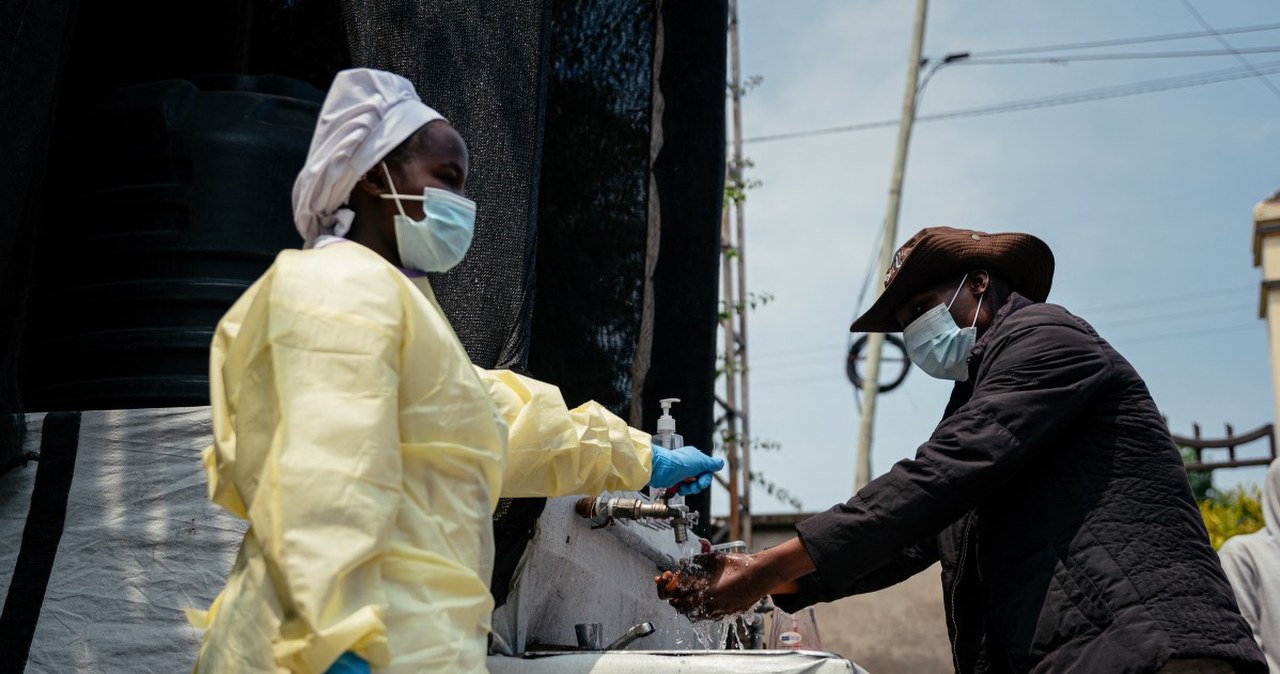 Ebola w Afryce. Ratownicy bezradni, winią Zachód i Trumpa Ebola w Afryce. Ratownicy bezradni, winią Zachód i Trumpa