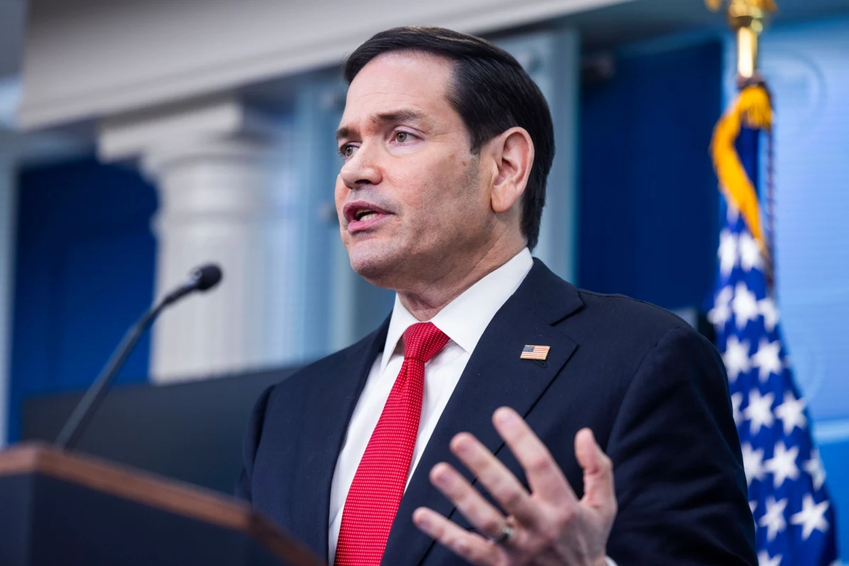 ​Sekretarz stanu USA Marco Rubio oświadczył w czwartek, że prezydent Donald Trump jest "bardzo rozczarowany NATO" i zakwestionował sens amerykańskiego członkostwa w Sojuszu w sytuacji, gdy państwa takie jak Hiszpania odmawiają Stanom Zjednoczonym korzystania ze swoich baz wojskowych.