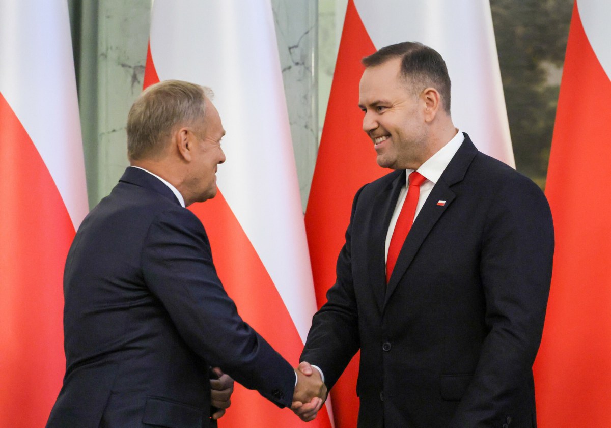 Tusk po kilkunastu godzinach reaguje na wpis Trumpa. Dziękuje Nawrockiemu