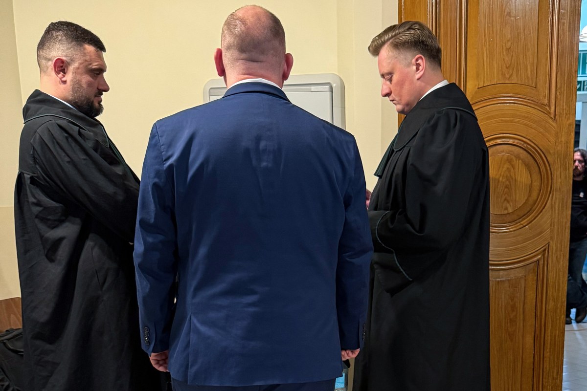 Ruszył proces Antoniego Kurskiego. "Doprowadził przemocą do obcowania płciowego"