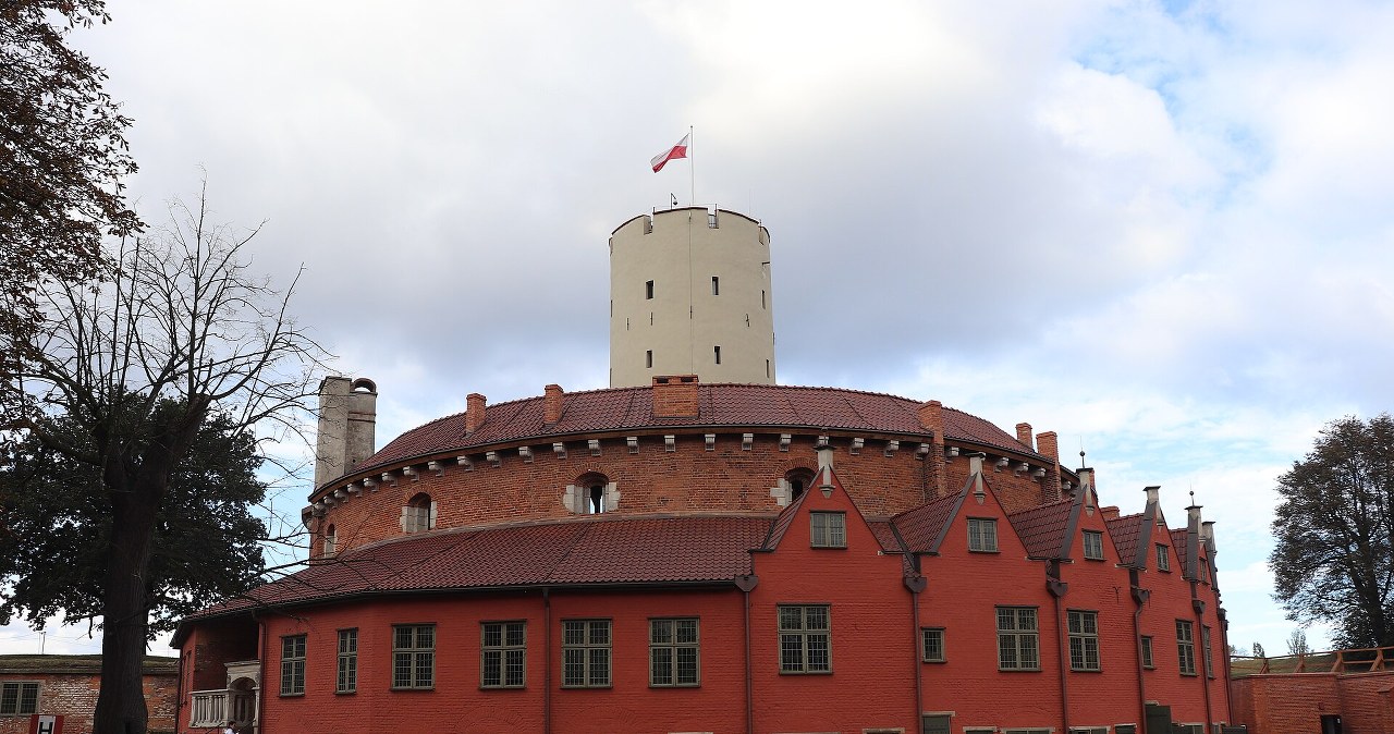 Twierdza Wisłoujście odzyska historyczny hełm po ponad 200 latach