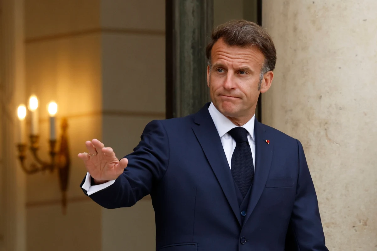 W ramach wstępnego śledztwa dotyczącego przyznawania zamówień na organizację uroczystości w Panteonie przeprowadzono rewizję w Pałacu Elizejskim - informuje francuska prokuratura finansowa. Przeszukania odbyły w czwartek. Pałac Elizejski nie skomentował tych doniesień.