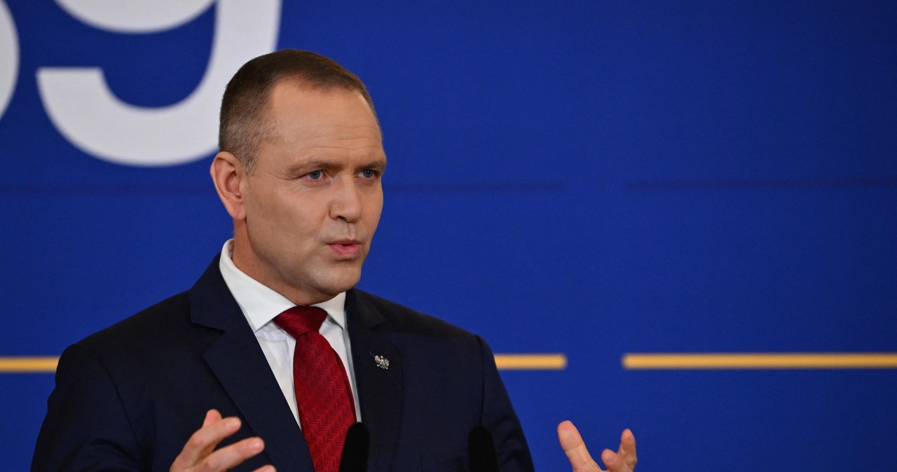 Karol Nawrocki ofiarą fałszywego alarmu. Służby weszły do jego domu Karol Nawrocki ofiarą fałszywego alarmu. Służby weszły do jego domu
