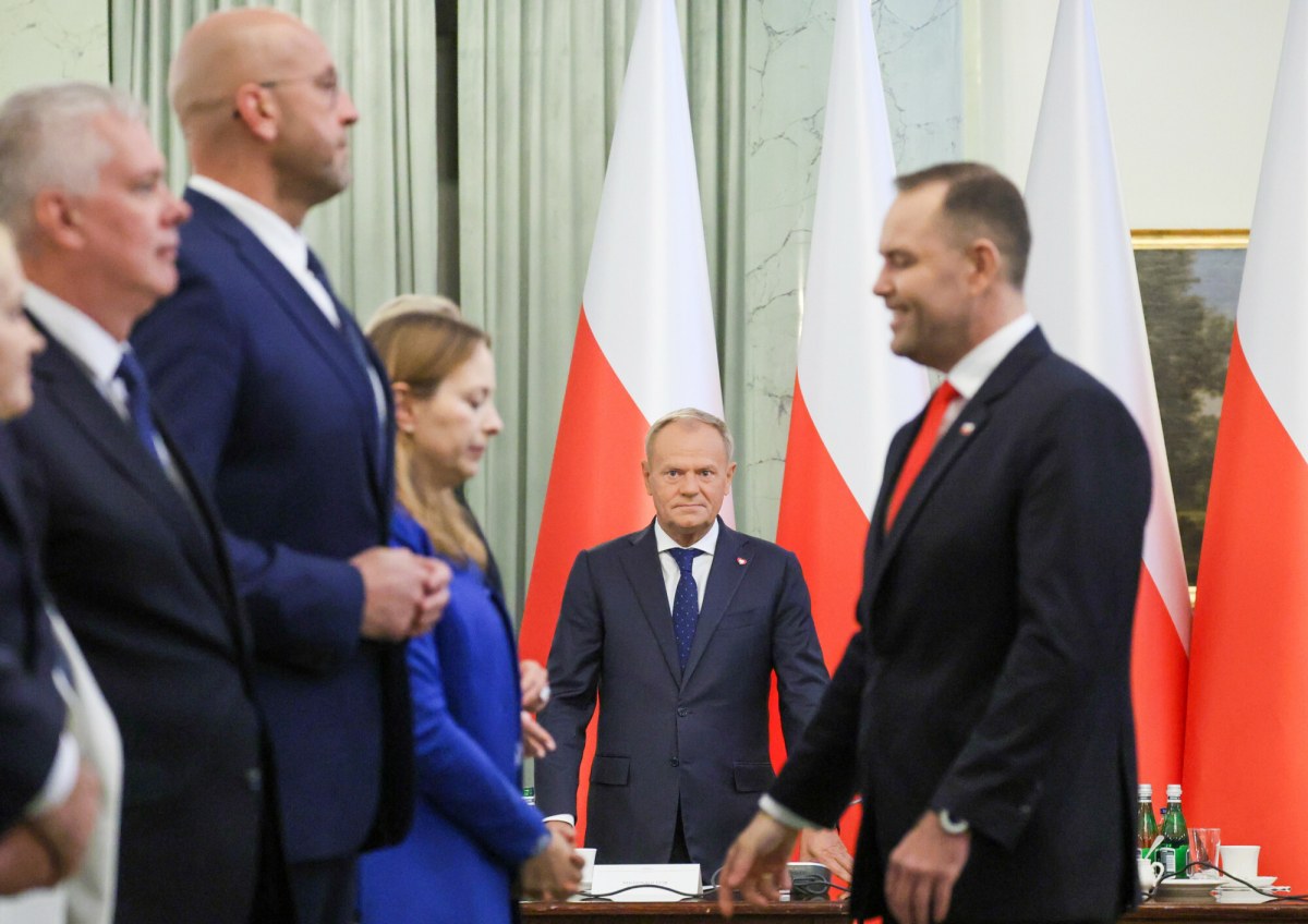Polacy bardziej krytyczni wobec Sejmu, a co z prezydentem? Nowy sondaż CBOS