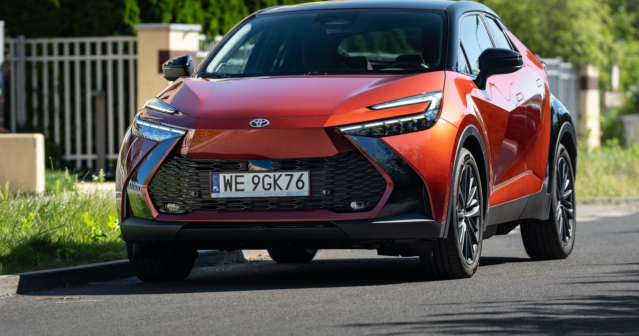 Toyota rządzi. Sprzedaje najwięcej aut osobowych, dostawczych i elektrycznych