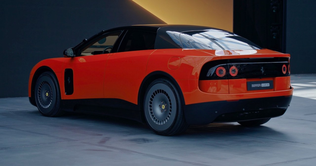 Wyśmiewali nowe Ferrari Luce. Wyniki sprzedaży zaskoczyły krytyków