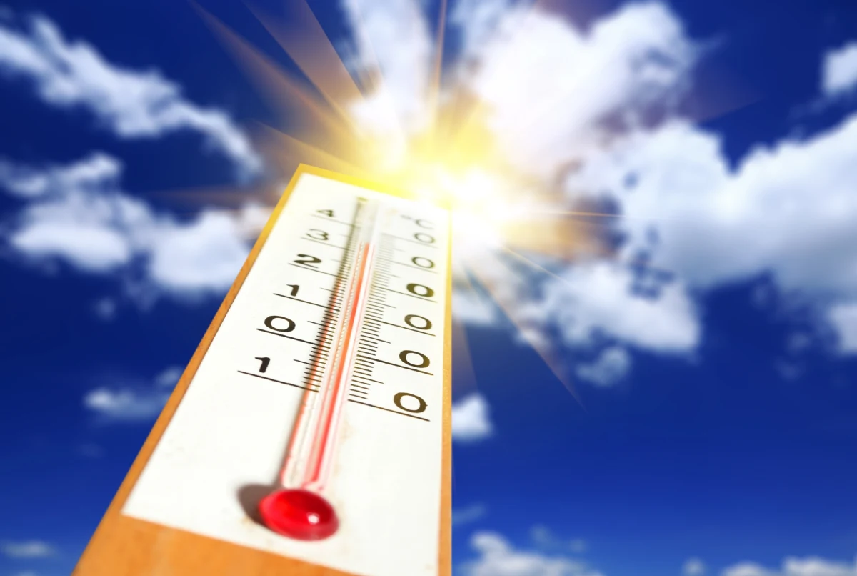 Na taką pogodę wielu z nas czekało od tygodni. Termometry na zachodzie kraju wskażą we wtorek nawet 30 stopni Celsjusza, a Instytut Meteorologii i Gospodarki Wodnej wydał ostrzeżenia I stopnia przed upałami. Ciepło będzie też w innych regionach.