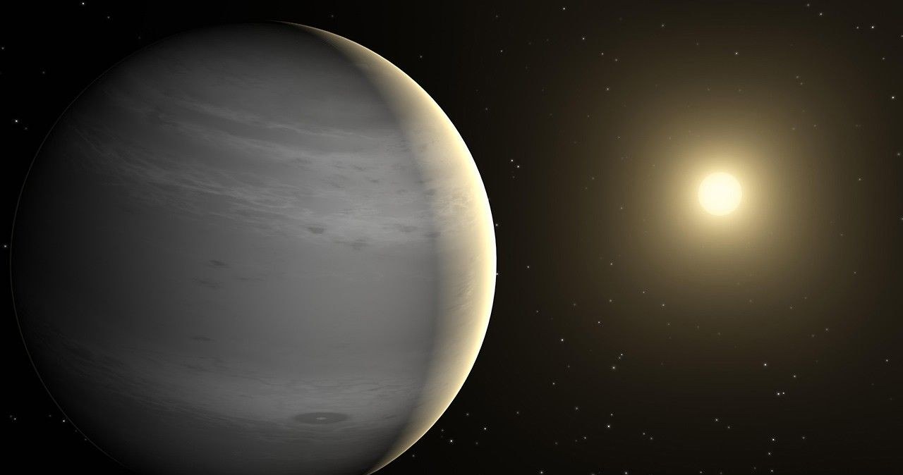 Wygląda jak Jowisz i jest blisko Ziemi. Wielka planeta z lodowymi chmurami
