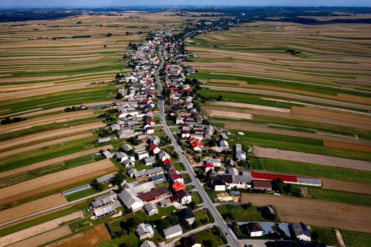 Najdłuższa "ulicówka" w Polsce. Ma 9 km długości i wygląda jak mozaika