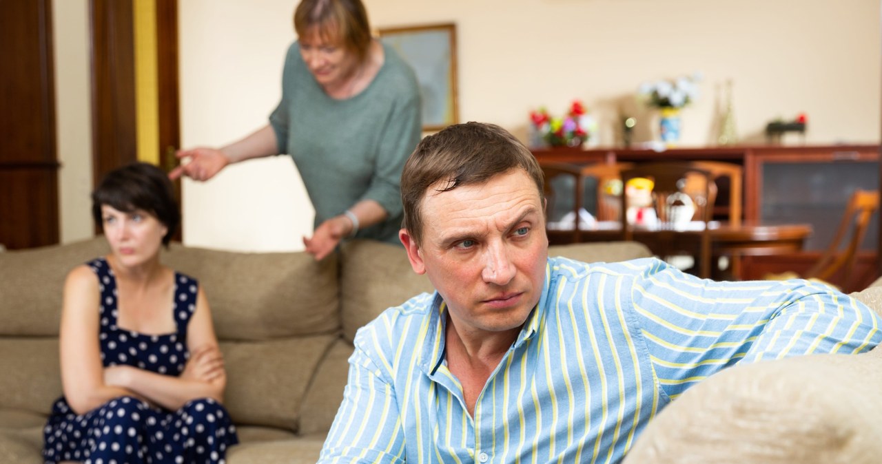 40-latkowie wracają do domu. "Mama opiekowała się mną, teraz moja kolej"