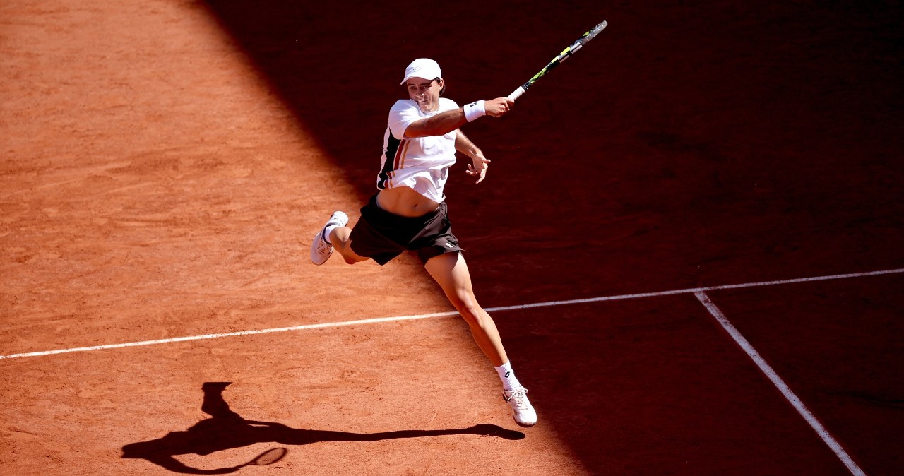 Rozpacz w Rosji, sensacja na Suzanne Lenglen, Turniejowa "6" na aucie