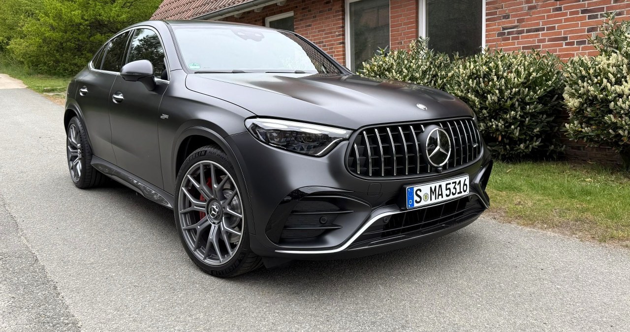 Mercedes-AMG GLC 53 4MATIC+ porzucił mały silnik. Stał się słabszy, ale nie szkodzi