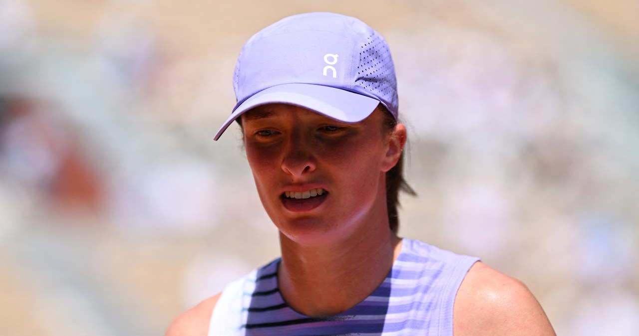 Świątek walczyła z paryskim upałem. Dwusetowe starcie z mistrzynią WTA 500