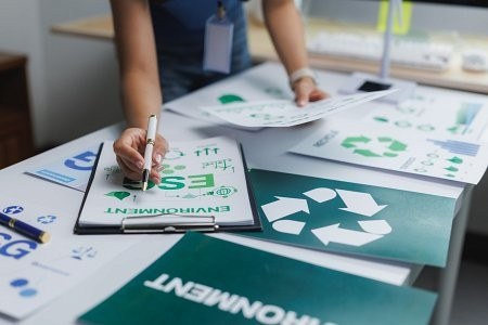 /Materiały promocyjne /