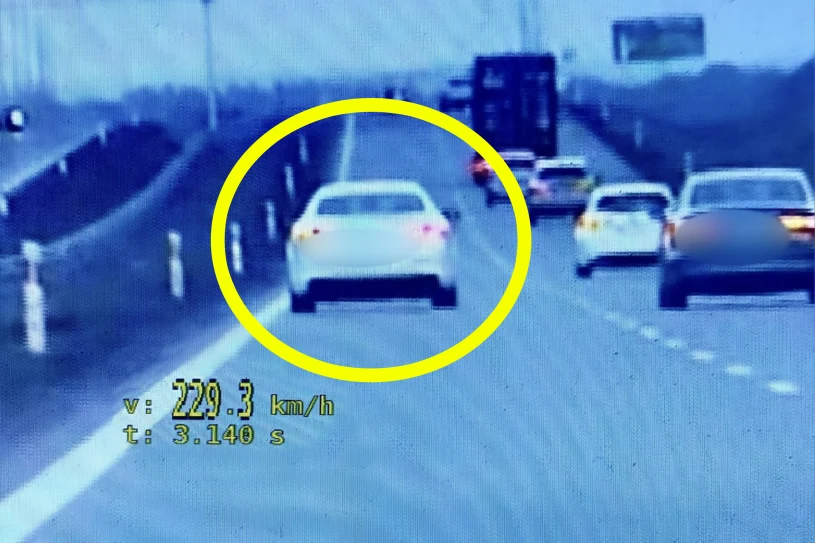 Pędził 229 km/h i wykręcił się od mandatu? To jeszcze nie finał sprawy