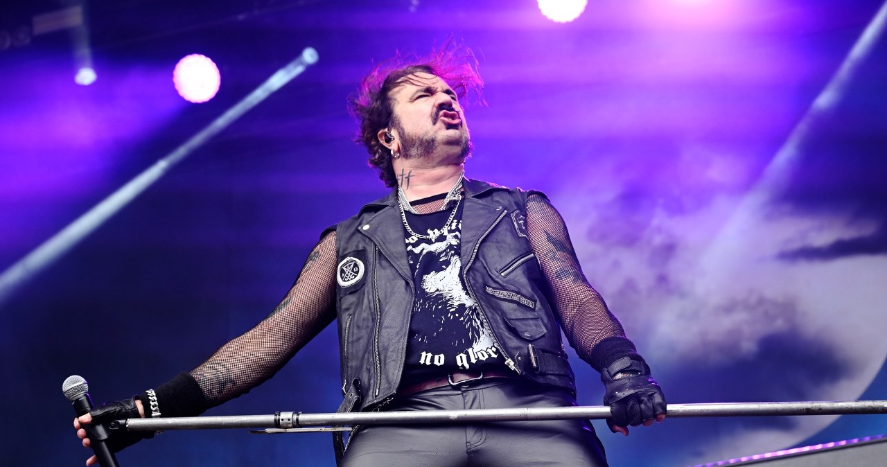 "Udręka życia w ciągłej podróży". Mroczni metalowcy wracają do Polski