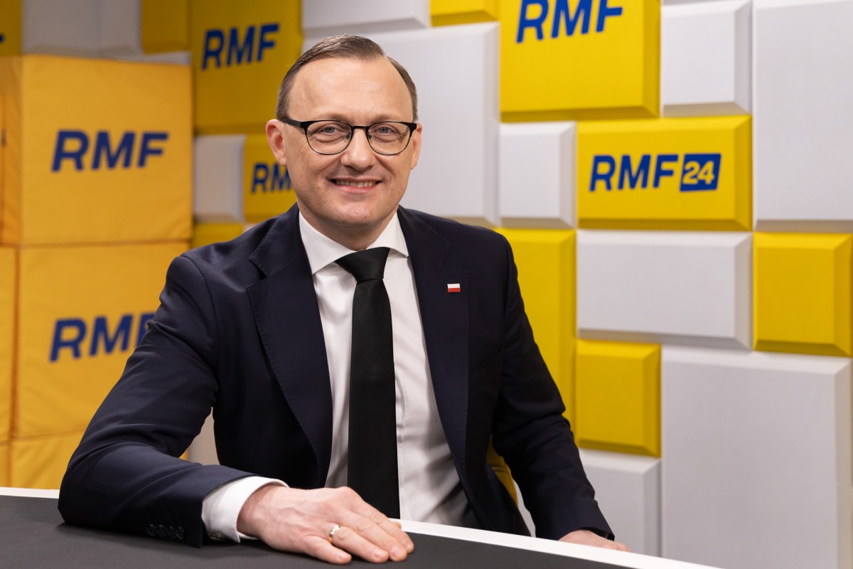 Pierwsze umowy z SAFE podpisane. Gościem Popołudniowej rozmowy w RMF FM będzie Rafał Leśkiewicz