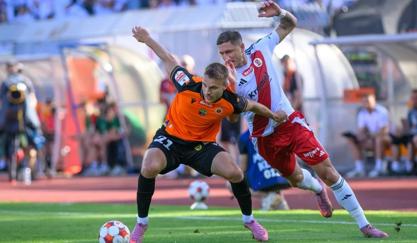 Zażarty bój o Ekstraklasę. Aż 12 rzutów karnych. Oto pierwszy finalista
