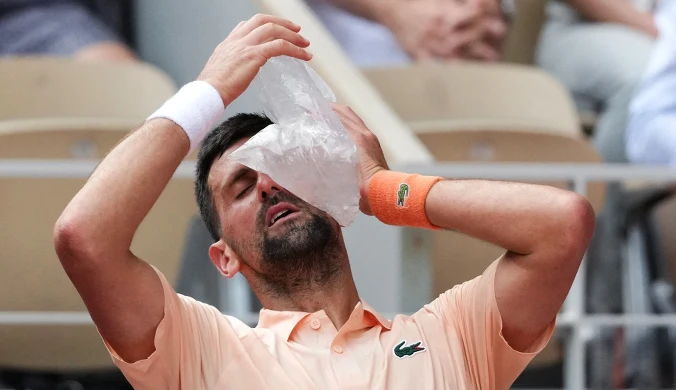 Sensacyjna porażka Djokovicia na Roland Garros. 2-0 w setach i zwrot akcji