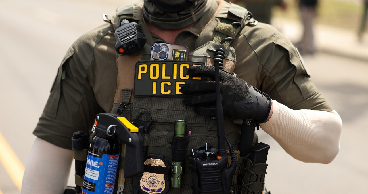 Agent ICE oskarżony w sprawie napaści w Minneapolis. Został zatrzymany