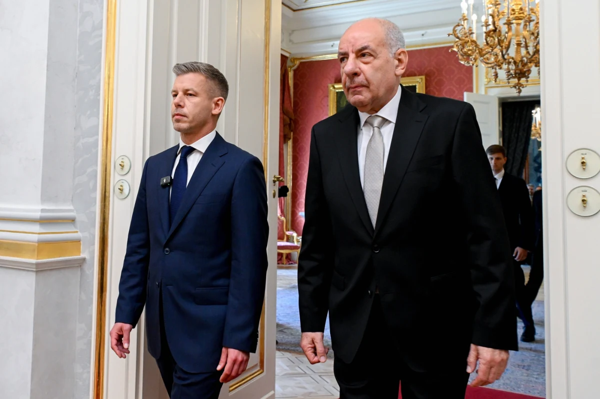 Prezydent Węgier Tamas Sulyok zapowiedział w niedzielę, że pozostanie na swoim stanowisku. Wcześniej premier Peter Magyar wezwał polityka, którego nazywał "marionetką Orbana", do dymisji. Wyznaczył czas na dobrowolną rezygnację do północy w niedzielę. Sulyok jednak postawił się Magyarowi twierdząc, że "godność urzędu głowy państwa wymaga od niego niezłomnego trwania".