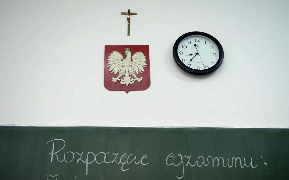 Dziś ruszyła dodatkowa sesja egzaminów maturalnych. Biorą w niej udział ci maturzyści, którzy z przyczyn zdrowotnych lub losowych nie mogli podejść do egzaminów w maju.