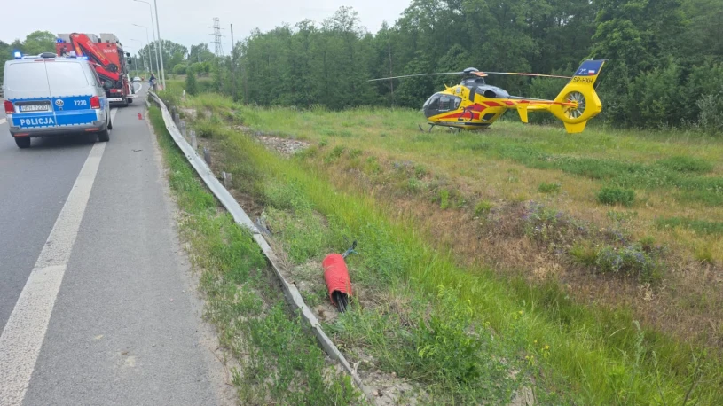 Tragedia na Mazowszu. Auto spadło z wiaduktu, dwie osoby nie żyją