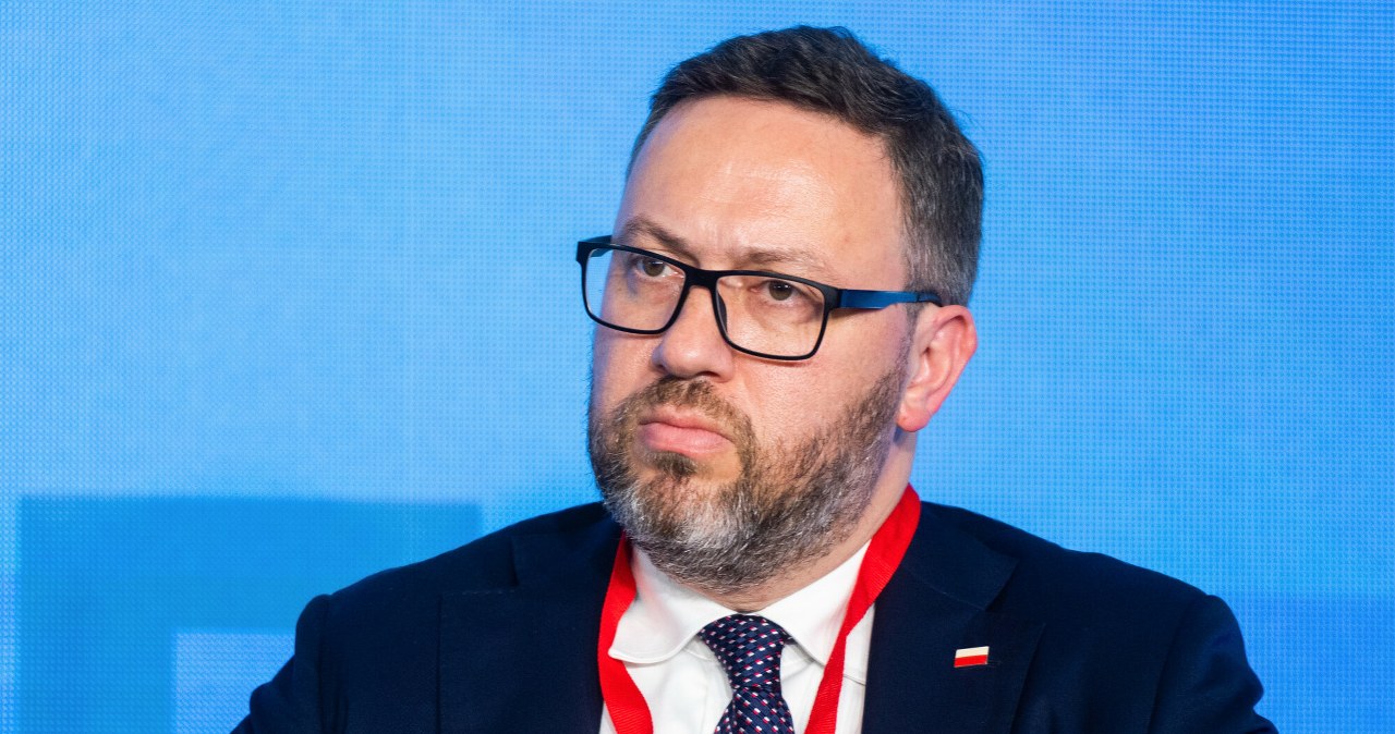 Bartosz Cichocki zwrócił ukraińskie odznaczenie. To protest ws. upamiętnienia UPA Bartosz Cichocki zwrócił ukraińskie odznaczenie. To protest ws. upamiętnienia UPA