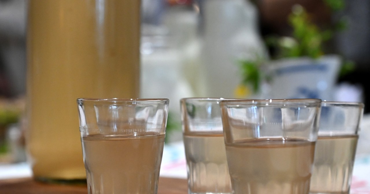 GIS wydał ostrzeżenie, produkt już znika ze sklepów. W napojach pływał ołów
