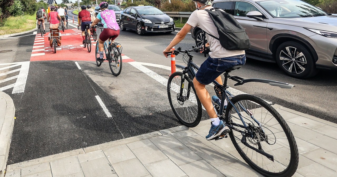 Ważna zmiana przepisów 3 czerwca. Dotyczy rowerzystów i użytkowników hulajnóg