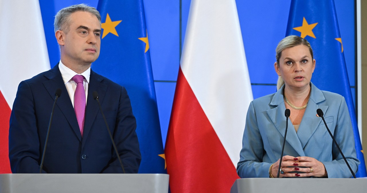 Zakaz korzystania ze telefonów w szkołach. "Wprowadziliśmy pewne wyjątki"
