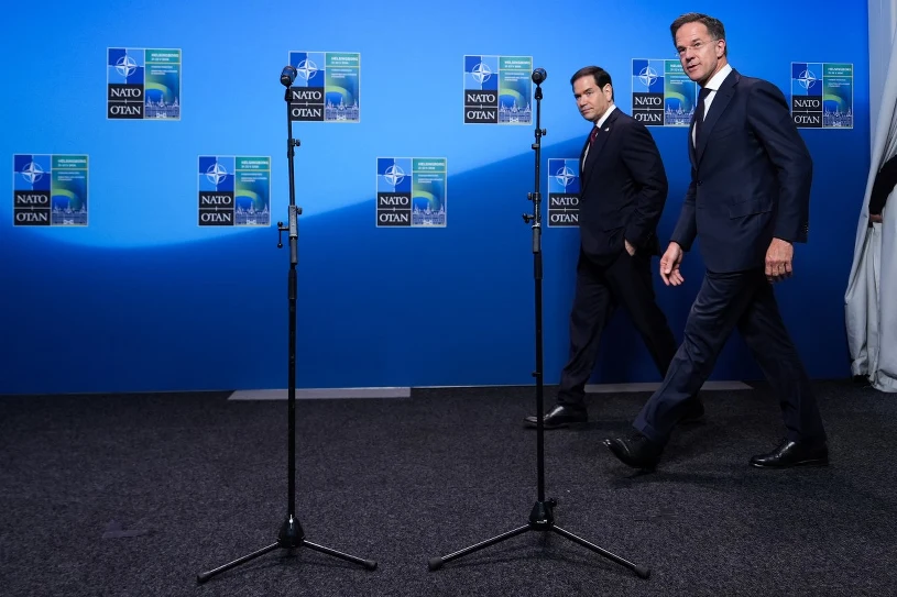 NATO dziurawe jak ser