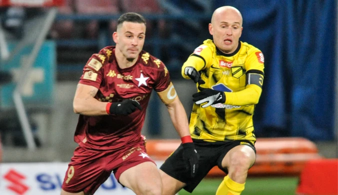 Trener Wieczystej o transferach gwiazd. "Sprawy będą załatwiane"