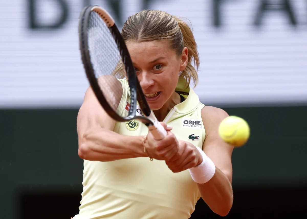 Maja Chwalińska wygrała z Rosjanką Anną Kalinską mecz o półfinał wielkoszlemowego turnieju French Open 7:6 (7-3), 6:3. W półfinale zmierzy się albo z liderką światowego rankingu, Białorusinką Aryną Sabalenką, albo Rosjanką Dianą Sznajder.