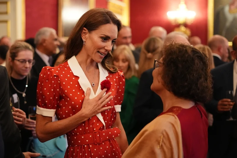 Księżna Kate zachwyciła w sukience w serca. Wyjątkowe wystąpienie u boku króla Karola III