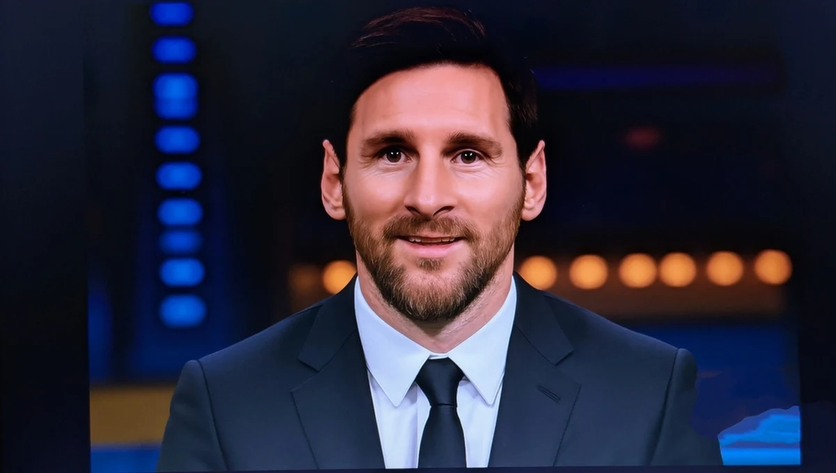 Lionel Messi, uznawany za jednego z najwybitniejszych piłkarzy w historii futbolu, został uhonorowany Nagrodą Księżniczki Asturii w kategorii sportu. To prestiżowe wyróżnienie przyznano mu w środę. Rok wcześniej nagrodę otrzymała amerykańska tenisistka Serena Williams.