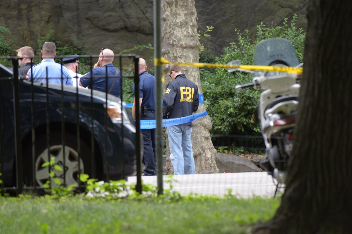 Koniec 12-godzinnego horroru w biurowcu. FBI zastrzeliło napastnika
