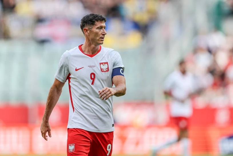 Lewandowski zobaczył Brzęczka, od razu taka reakcja. I to tuż przed meczem