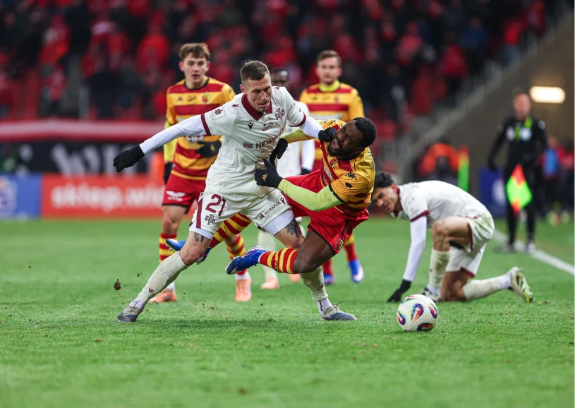 Hit transferowy Ekstraklasy, nastąpił zwrot akcji. Widzew walczy o gwiazdę