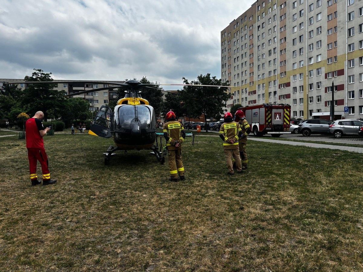 Pięciolatka wypadła z 11. piętra. Matka była pijana