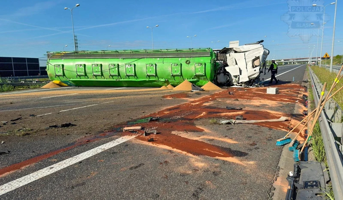 Ciężarówka przewróciła się w poniedziałkowy poranek na autostradzie A4 w Gliwicach, powodując ogromne utrudnienia dla kierowców. Trasa w kierunku Wrocławia została zablokowana.
