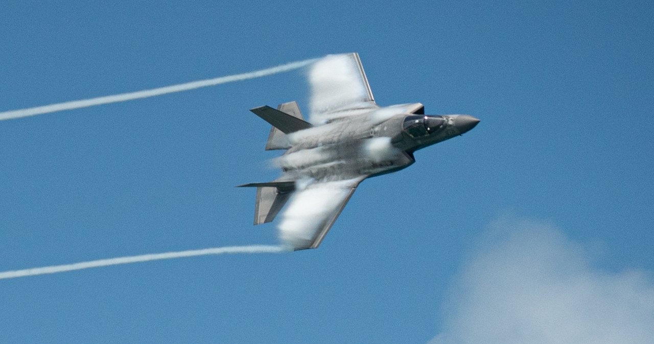 F-35 будут летать через всю страну в эту пятницу. «Приветствие с Польшей»