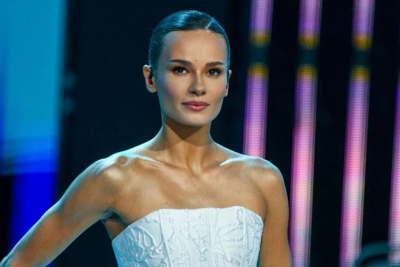 Najpiękniejsza kreacja festiwalu w Opolu? Natalia Szroeder skradła show