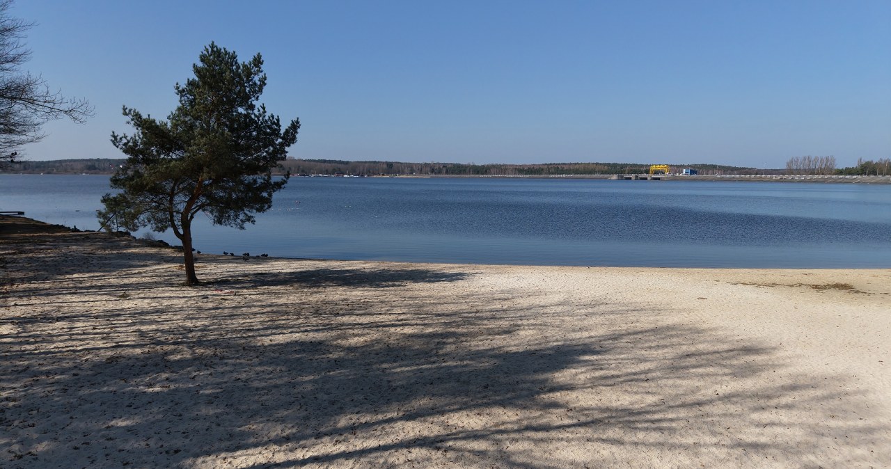 Plaża jak nad Bałtykiem, a leży rzut beretem od Łodzi. Idealna na upały
