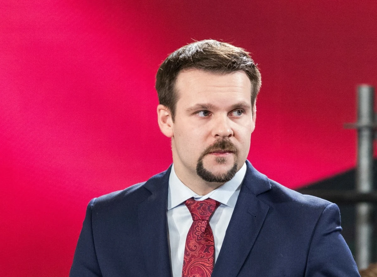 Czy w Krakowie potrzebne jest metro? Czy Strefa Czystego Transportu w obecnym kształcie powinna zostać zlikwidowana? Jak konieczne będą cięcia wydatków Krakowa? Między innymi o to Grzegorz Sroczyński zapyta w Popołudniowej rozmowie w RMF FM Michała Drewnickiego, kandydata PiS na prezydenta Krakowa.