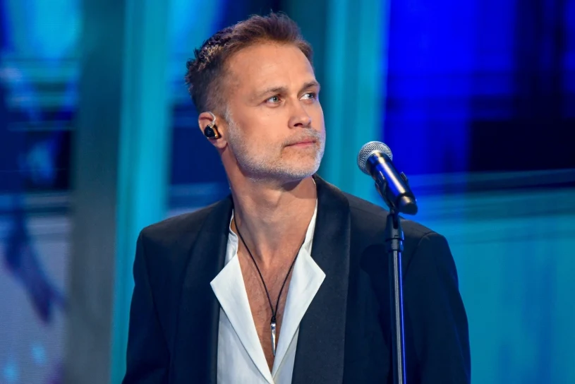 Maciej Zakościelny skradł show w Opolu. Widzowie zachwyceni jego wokalem