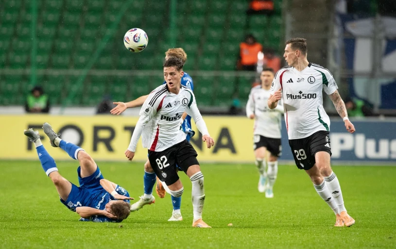 Legia pobiła dla niego rekord. Już jest na sprzedaż. Szokująca cena